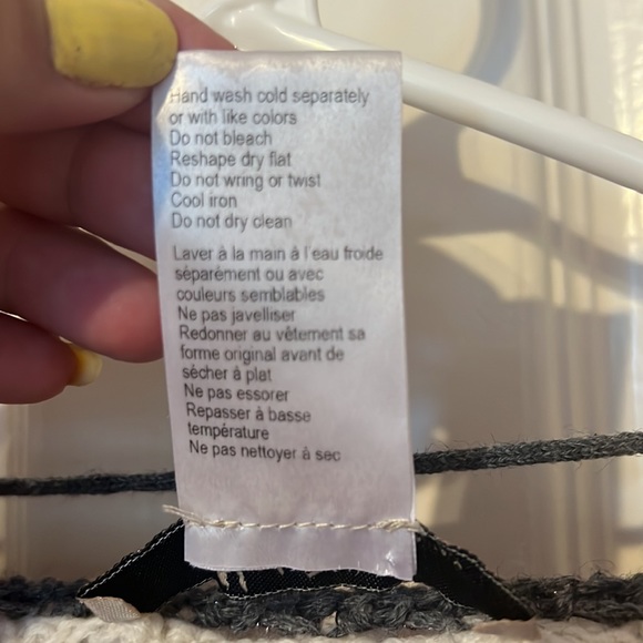 Shimmery Sweater - Picture 4 of 5